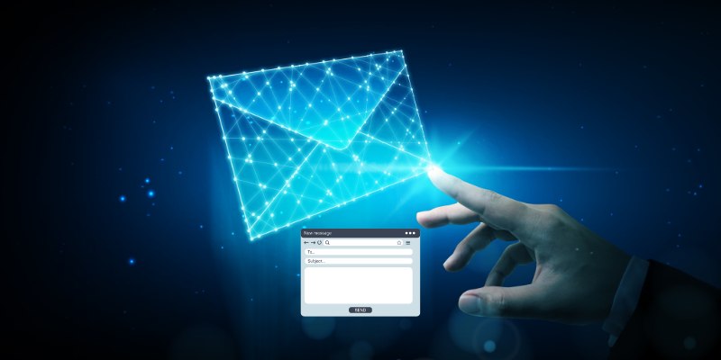 Nhận sự hỗ trợ của nhân viên CSKH qua email